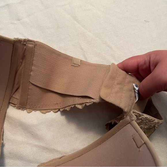 Elegant Lace Strapless Bra in Tan - Picture 11 of 15